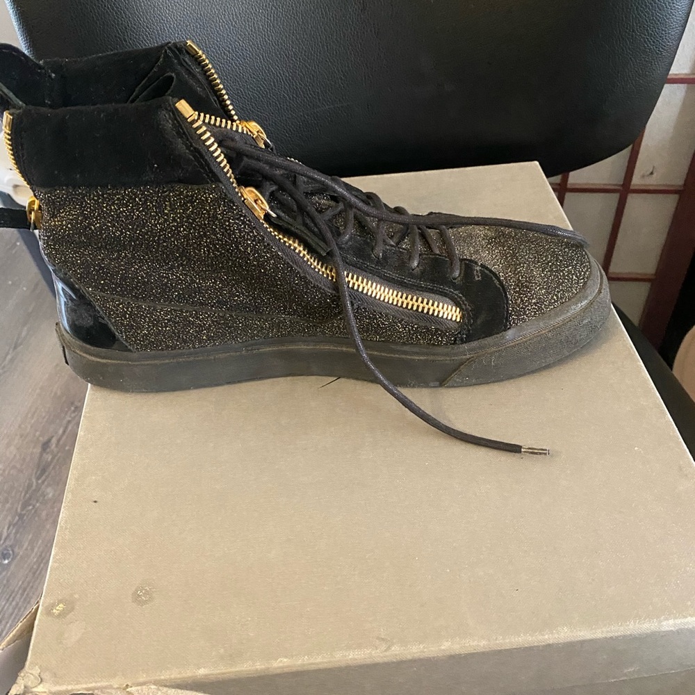 Used Authentic Sneakers